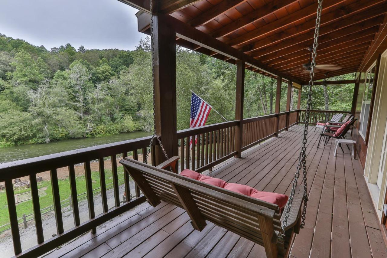 Heaven On The Toccoa Where You Will Enjoy The Sites And Sounds Of The Toccoa River Mineral Bluff Экстерьер фото
